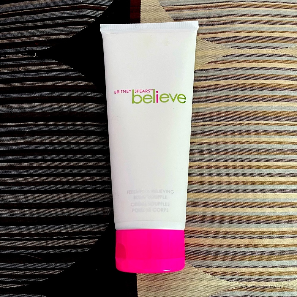 Britney Spears Believe body soufflé 6.8oz 200ml